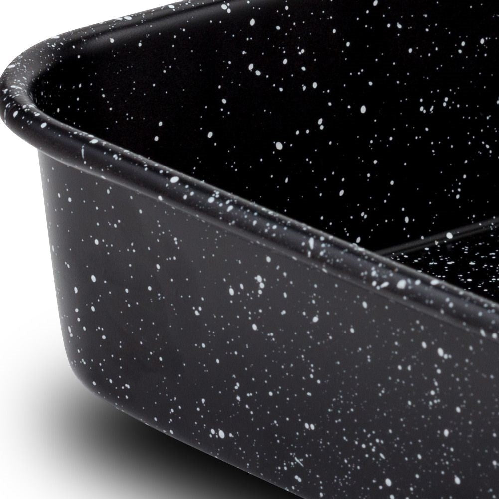 Granite-coated baking dish with non-stick for meat and cakes