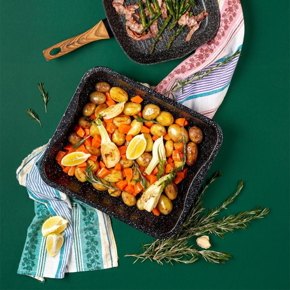 Granite-coated baking dish with non-stick for meat and cakes