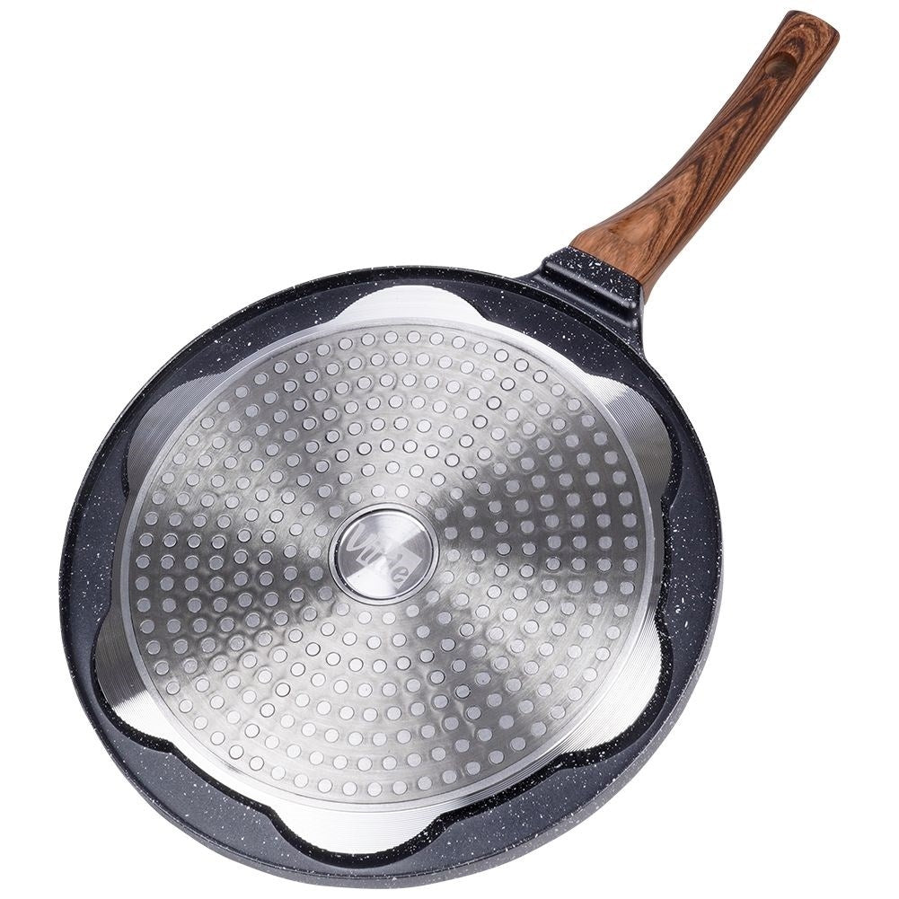 Granite frying pan 26 cm with 7 face-shaped holes