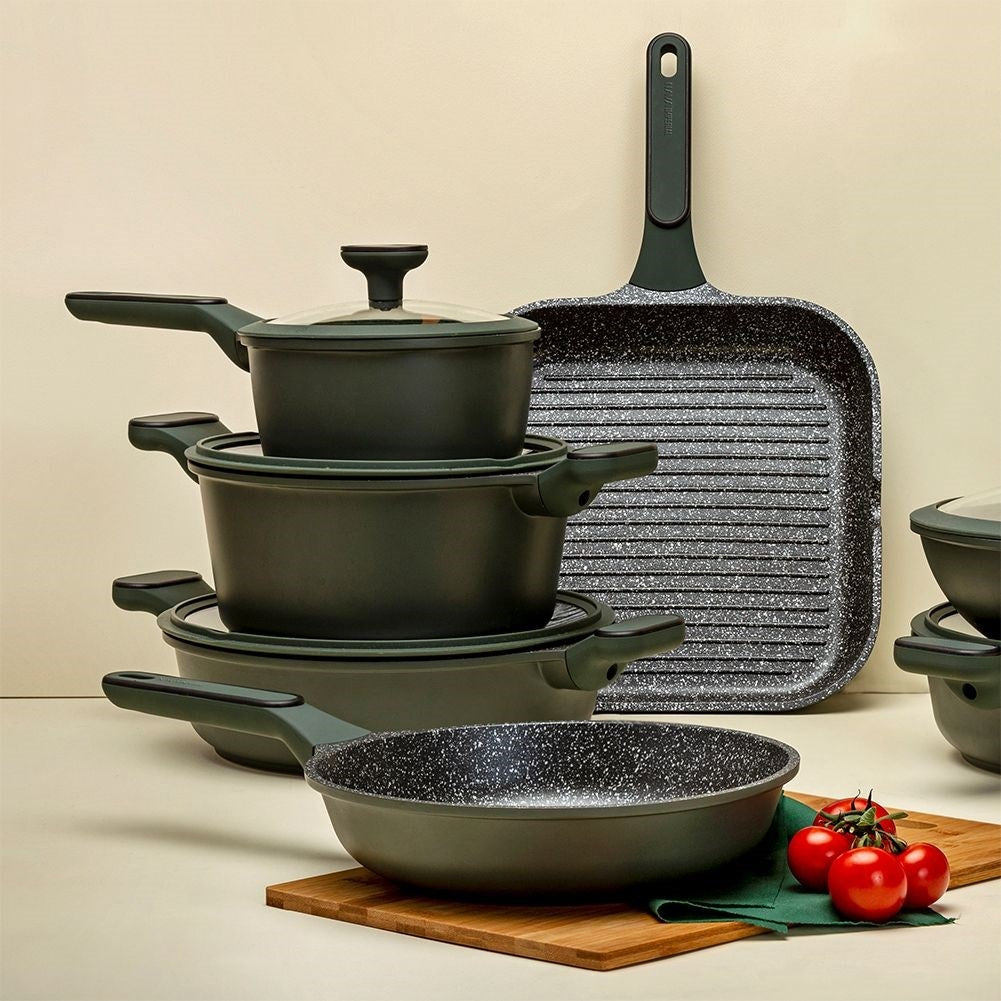 Granite pot with five-layer non-stick coating