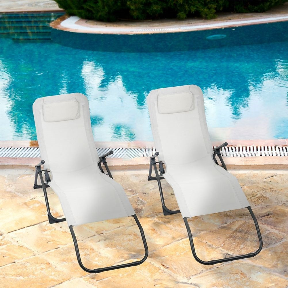 Gravity chair in metal, light gray for garden & beach