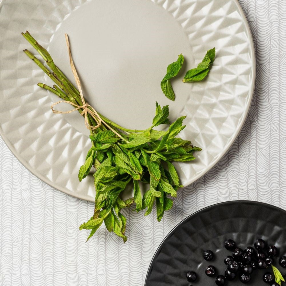 Gray ceramic dinner plate with nice patterns, dishwasher safe