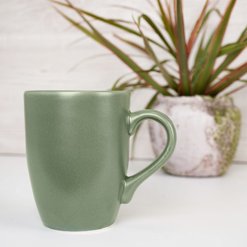Green Ceramic Mug: Perfect for Coffee and Tea