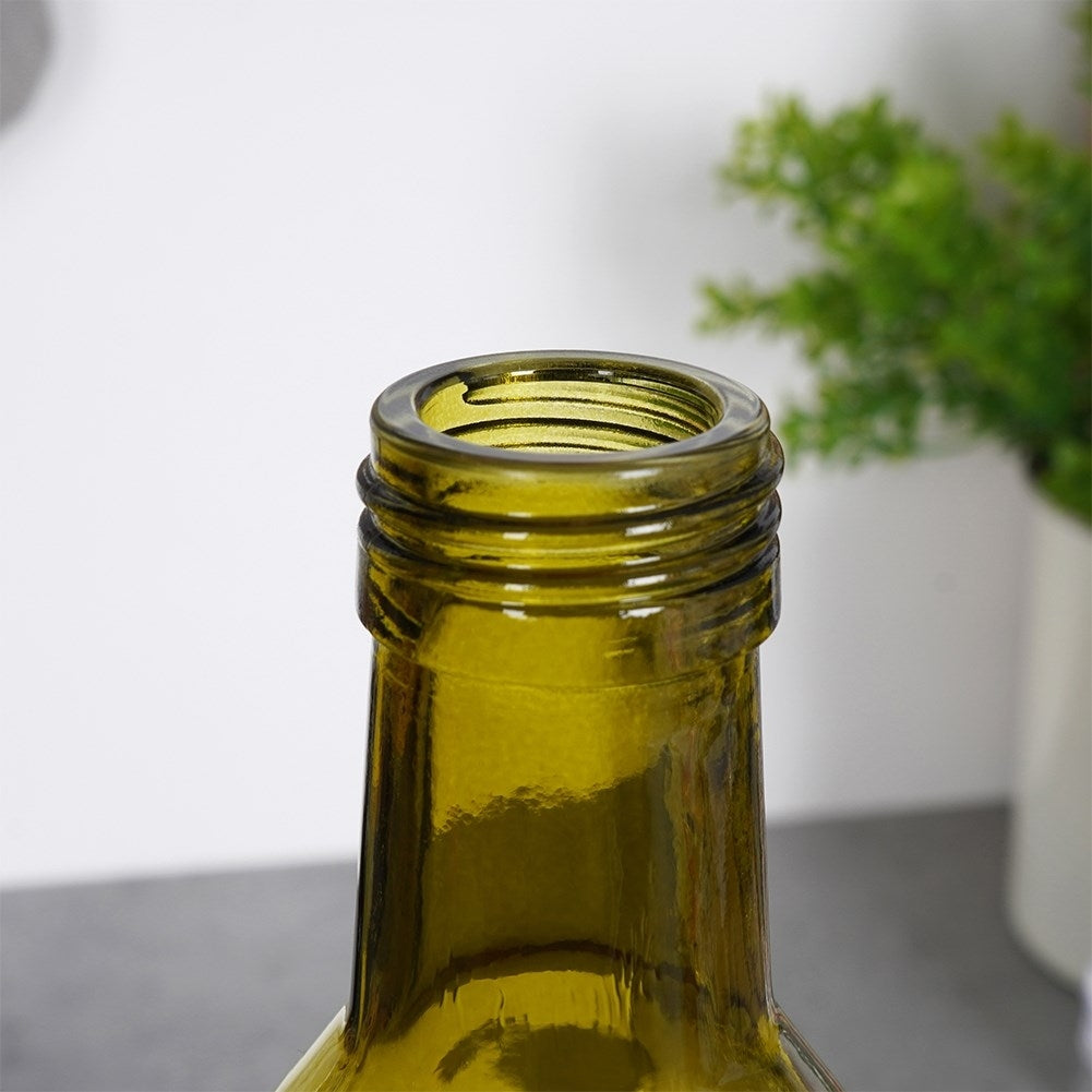 Green Glass Bottle 500ml with Practical Dosage for Olive Oil