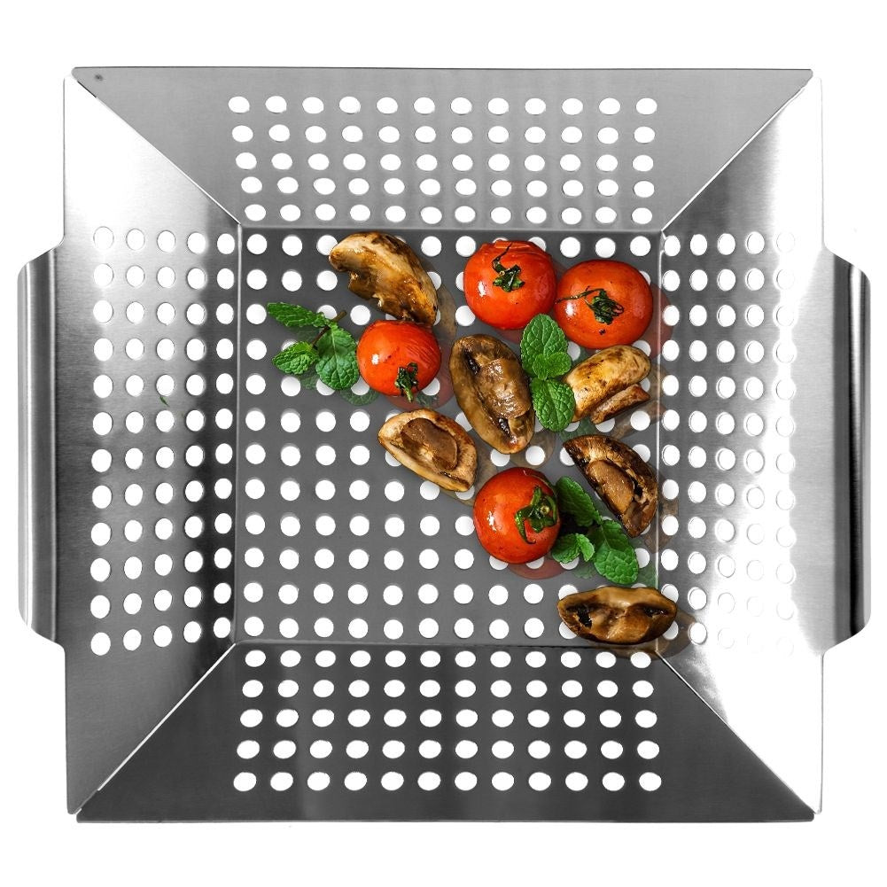 Grill basket in stainless steel for vegetables and meat
