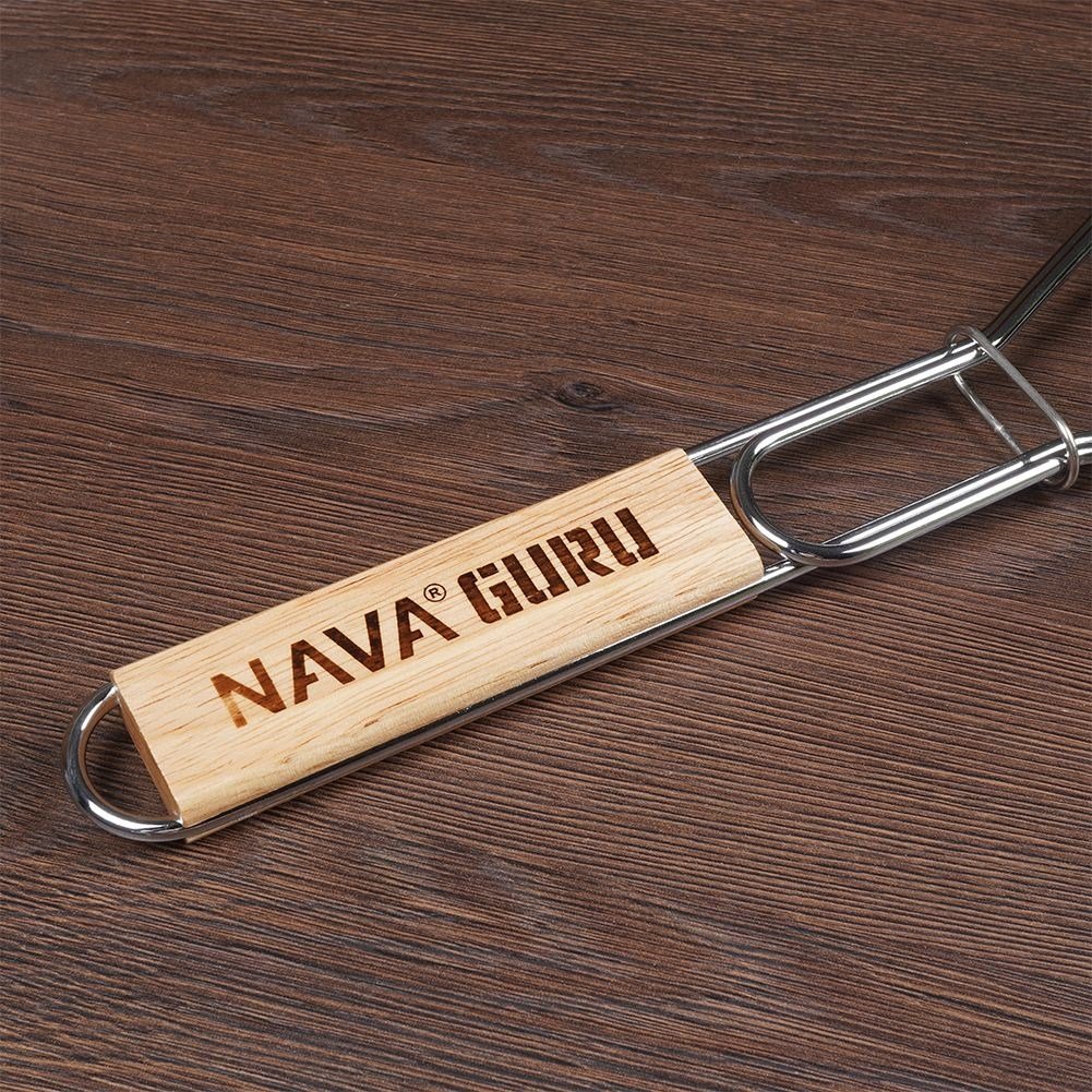Grill grate with handle for easy grilling