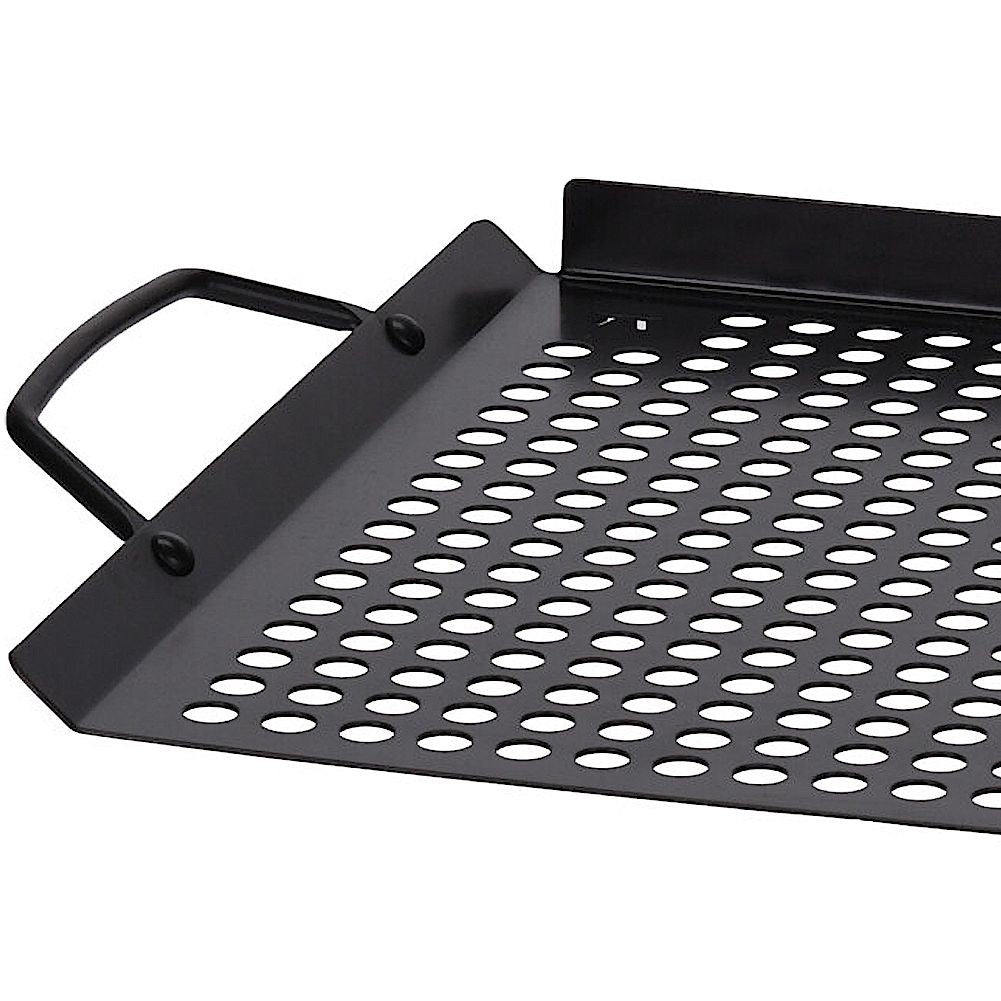 Grill plate for meat, fish and vegetables over an open fire