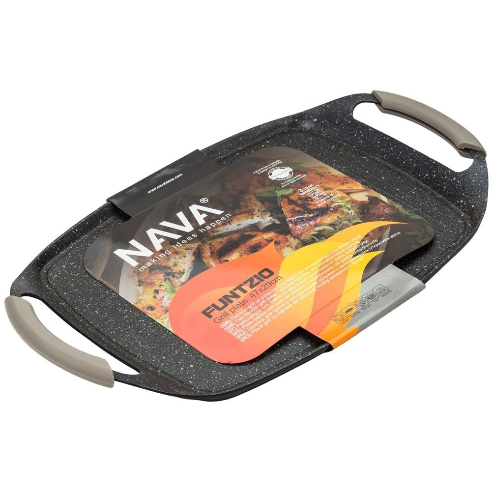 Grill plate with non-stick granite and removable silicone handles
