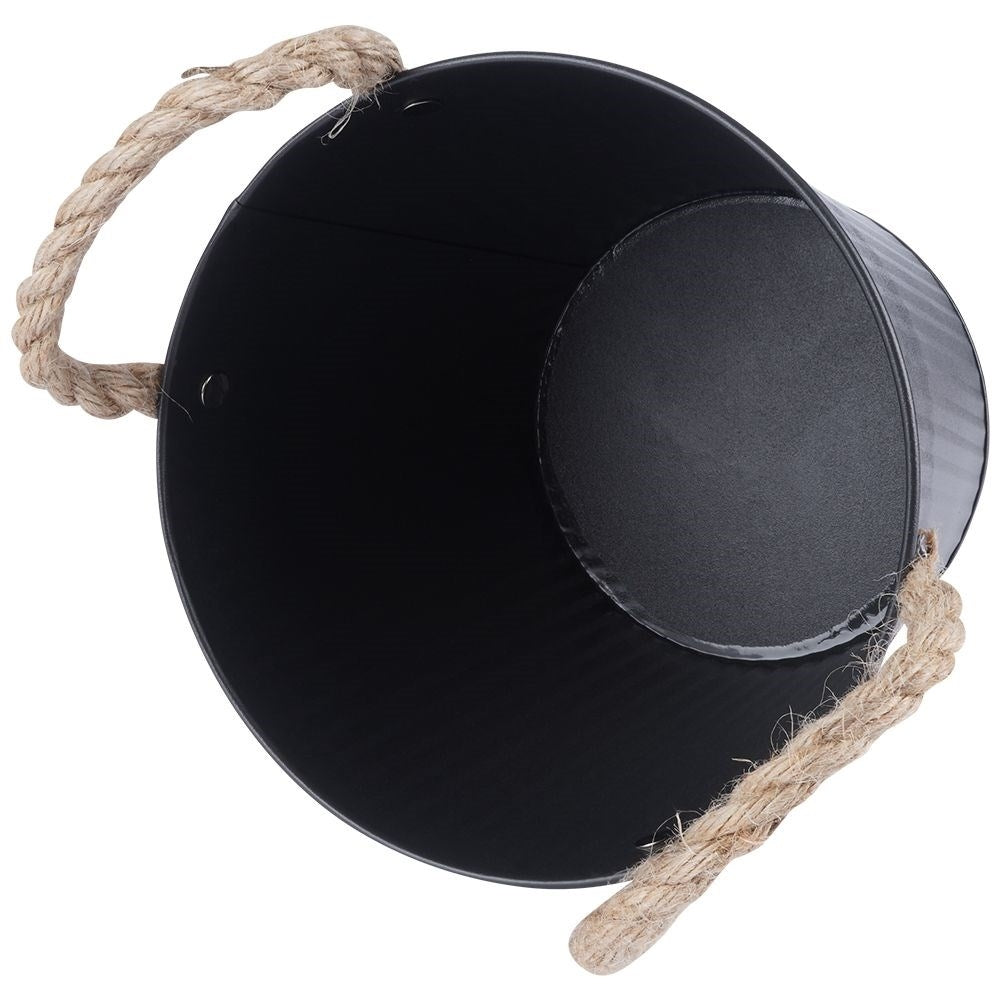 Grooved pot cover in black galvanized metal
