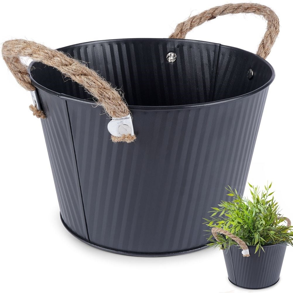 Grooved pot cover in black galvanized metal for indoor/outdoor use