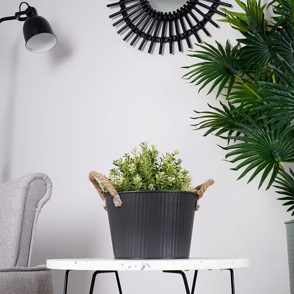 Grooved pot cover in black galvanized metal for indoor/outdoor use