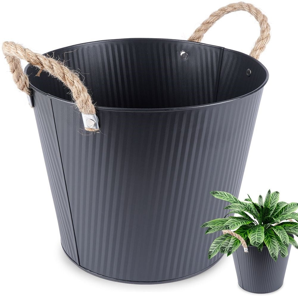 Grooved pot cover in black galvanized metal for indoor/outdoor use