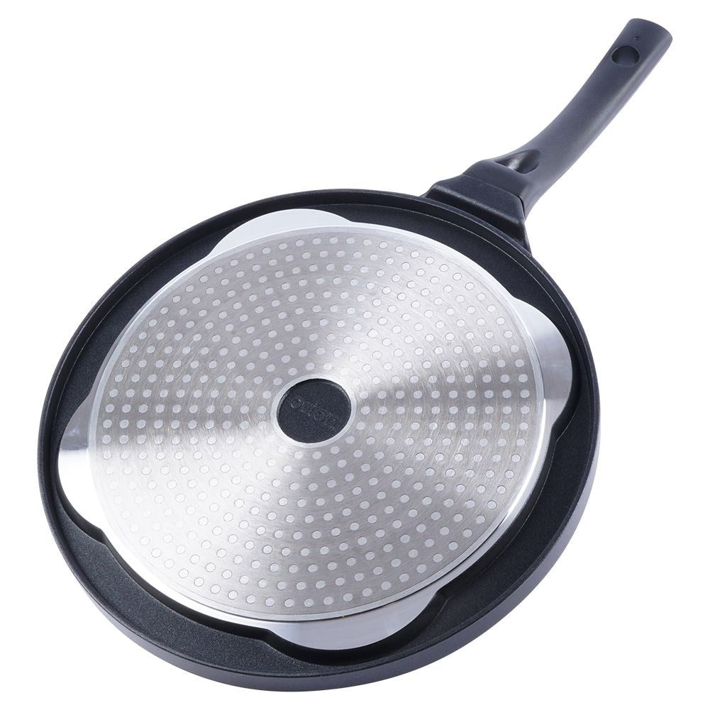 Hamburger frying pan with 4 holes in durable granite coating
