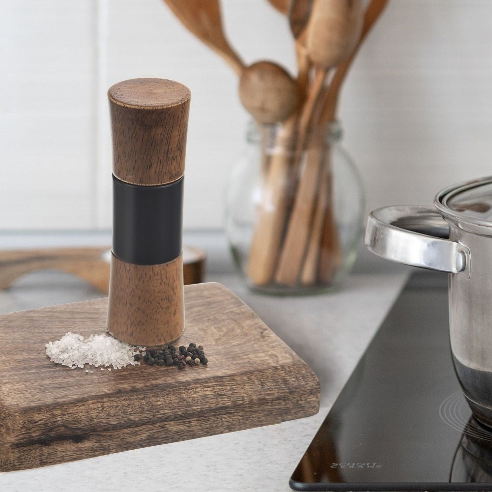 Hand grinder for pepper, salt and spices in rubber wood and plastic