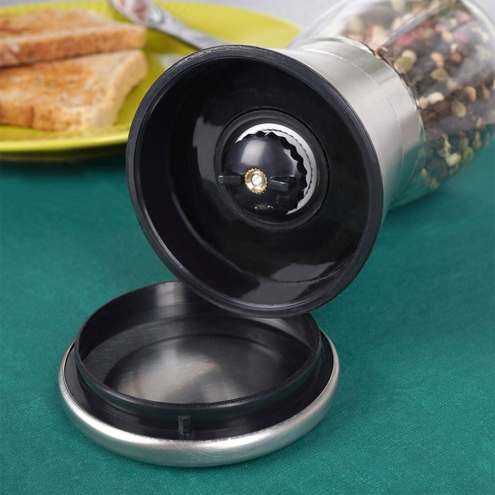 Hand grinder with adjustable grinding degree and ceramic grinder