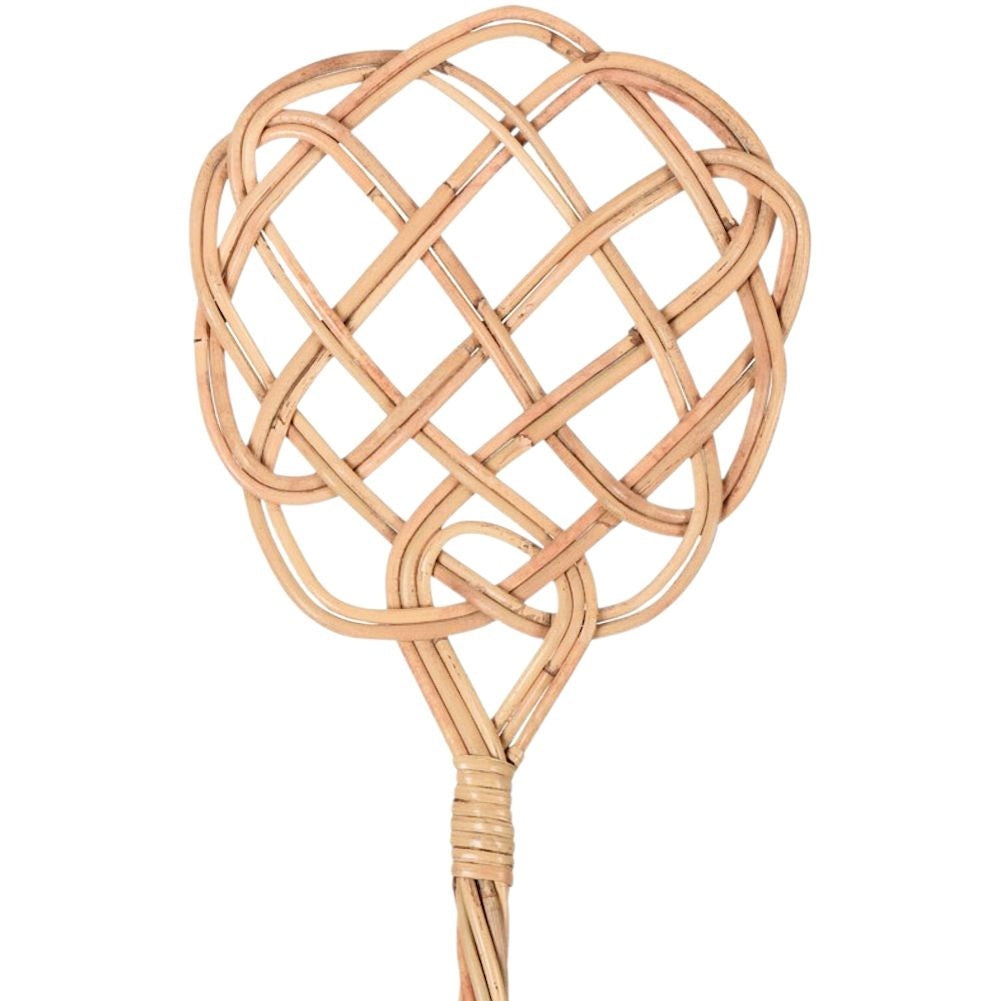 Handmade carpet whip in durable rattan for easy cleaning