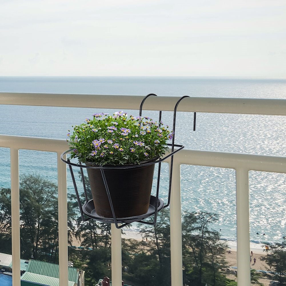 Hanging Metal Bracket for Pots on Balcony/Terrace