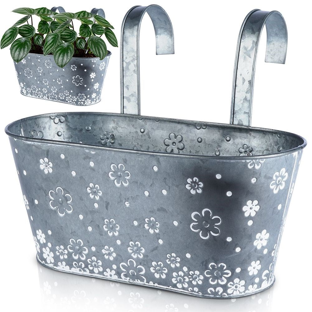 Hanging pot in galvanized metal with white flowers for balcony