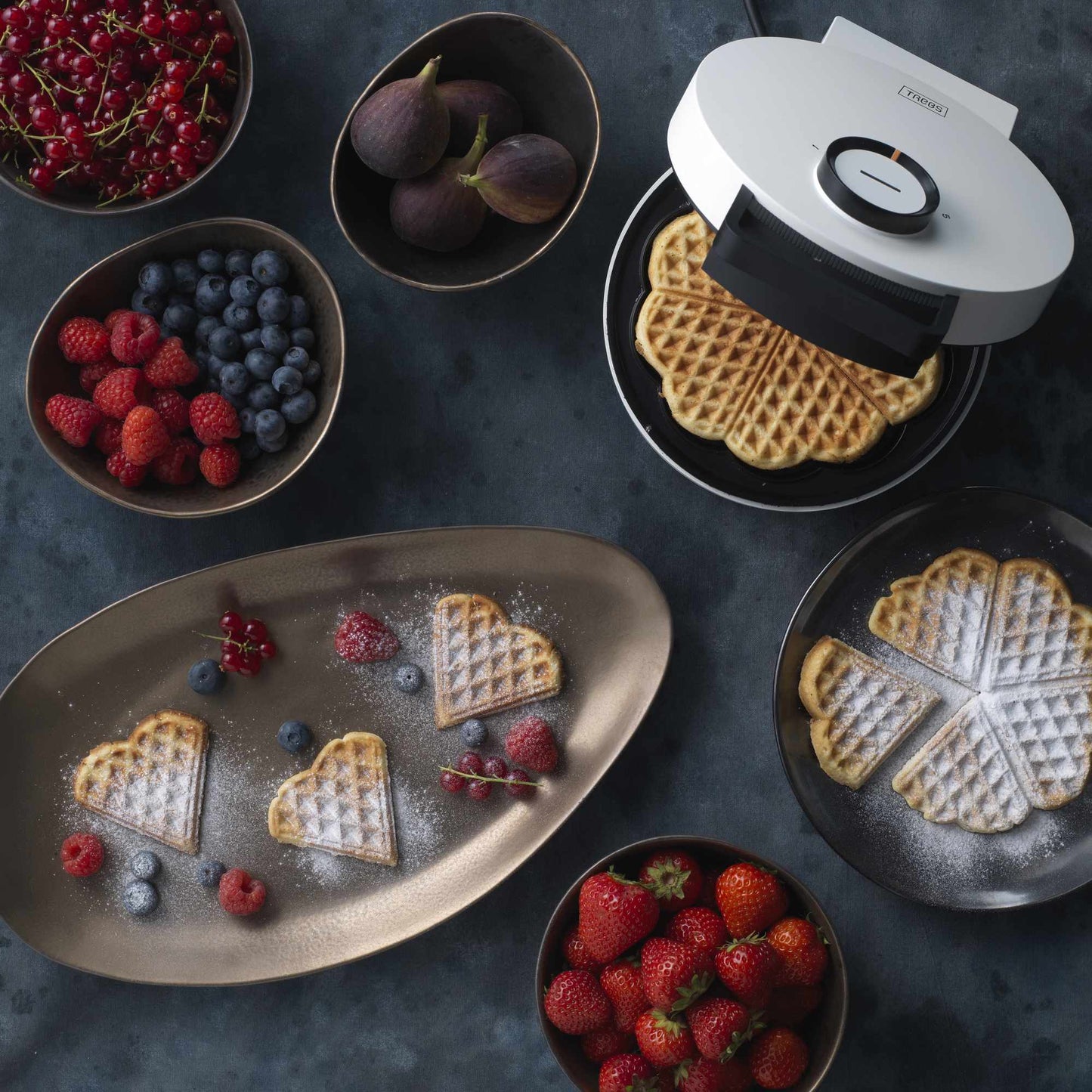 Heart-Shaped Waffle Maker, 5 Waffles, Non-Stick, 1000W