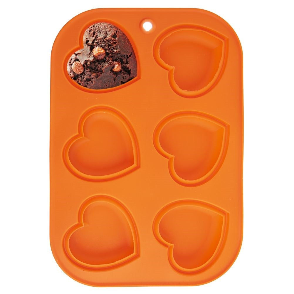 Heart-shaped Silicone Mold for Muffins - Flexible and Practical