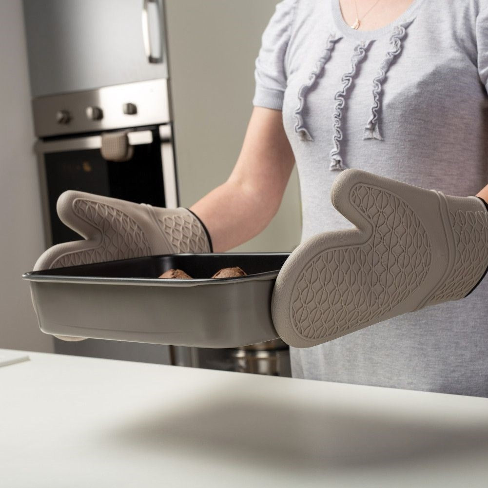 Heat-resistant Silicone Glove for Safe Kitchen Handling