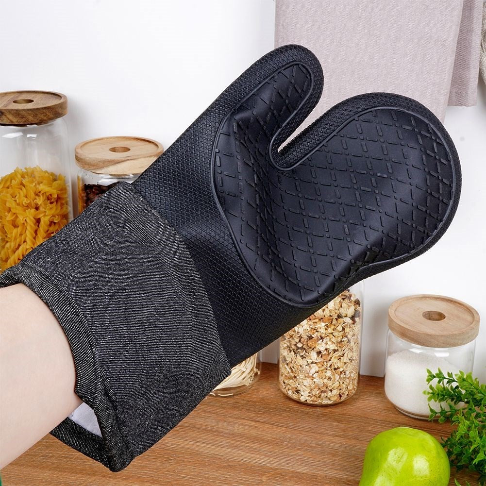 Heat-resistant Silicone Glove for Safe Kitchen Handling