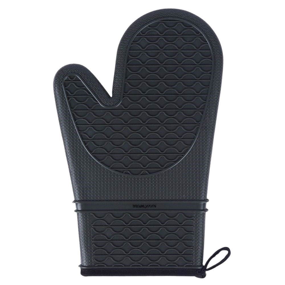 Heat-resistant silicone oven mitt for a secure grip