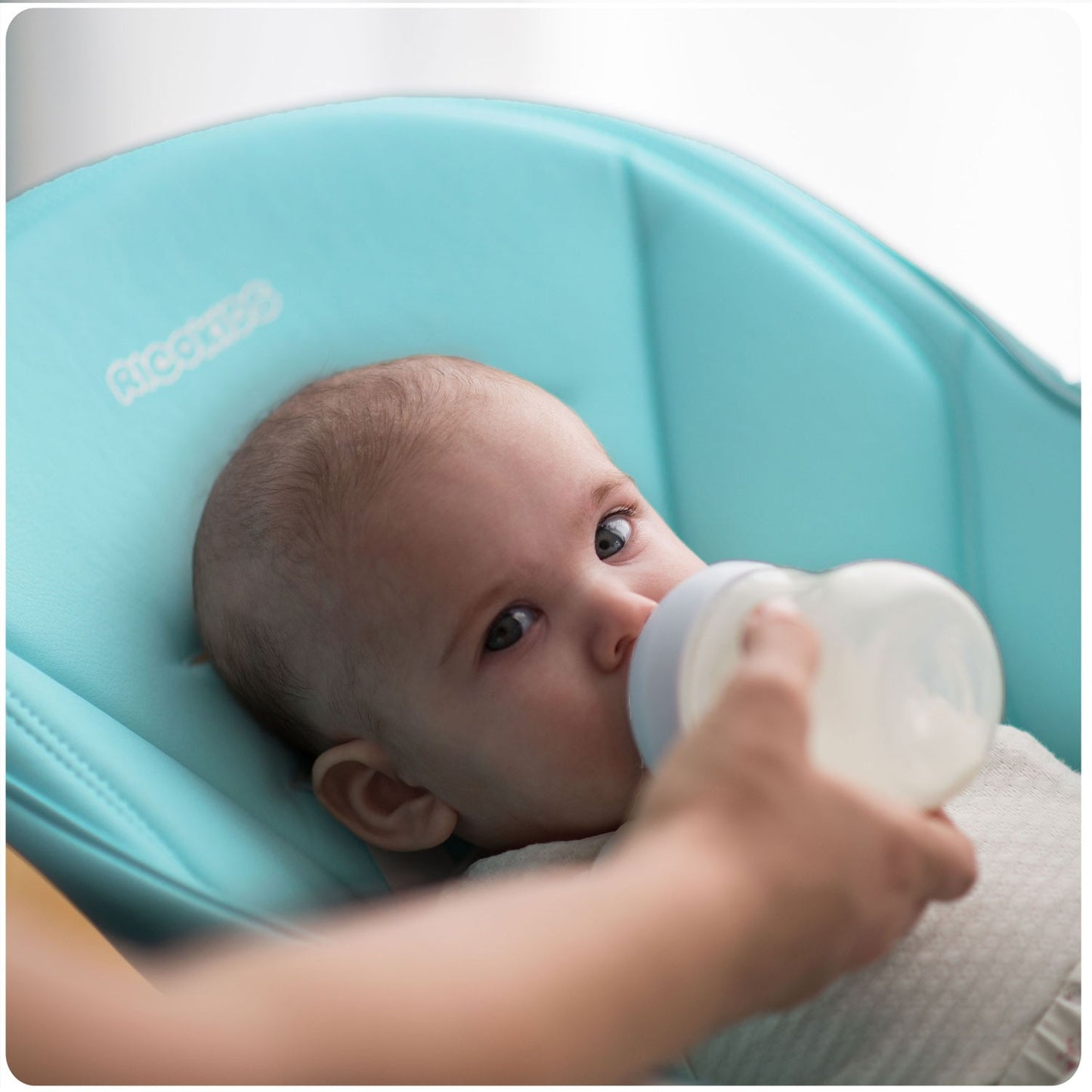 Highchair with table, Belo blue lounger + bar
