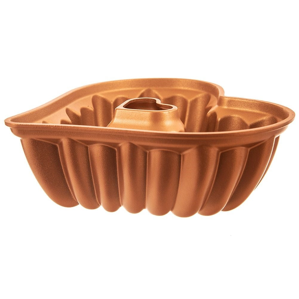 High-quality heart-shaped baking pan with non-stick coating