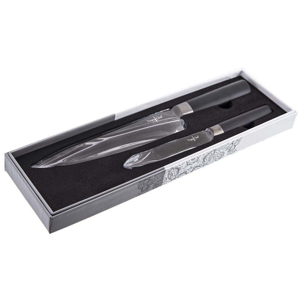 High-quality kitchen knives in stainless steel and titanium