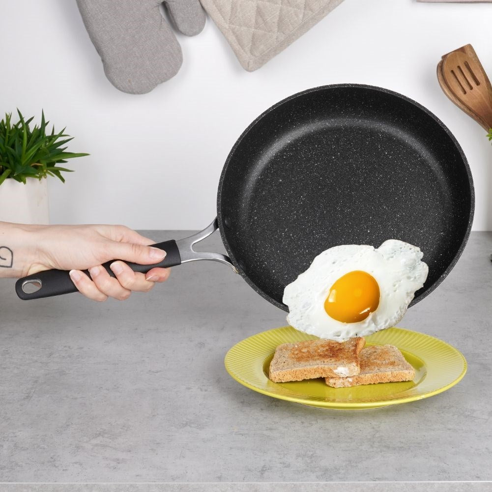 High-quality non-stick frying pan for all stoves