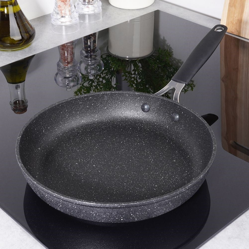 High-quality non-stick frying pan for all stoves