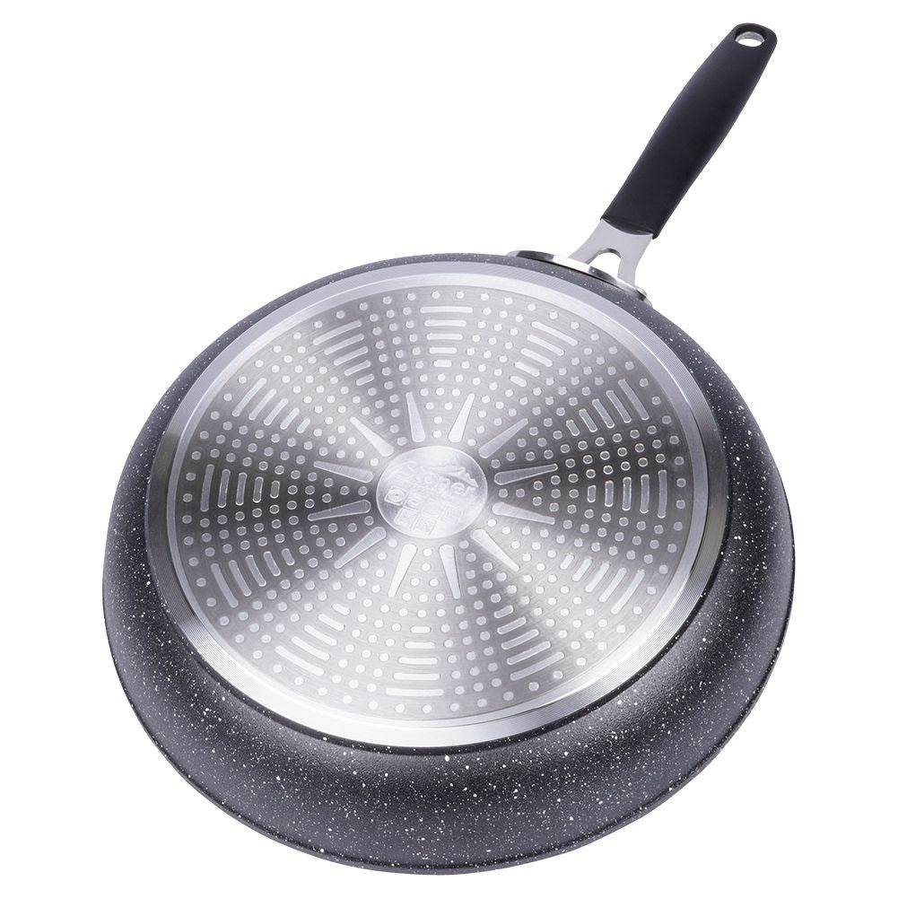 High-quality non-stick frying pan for all stoves and ovens