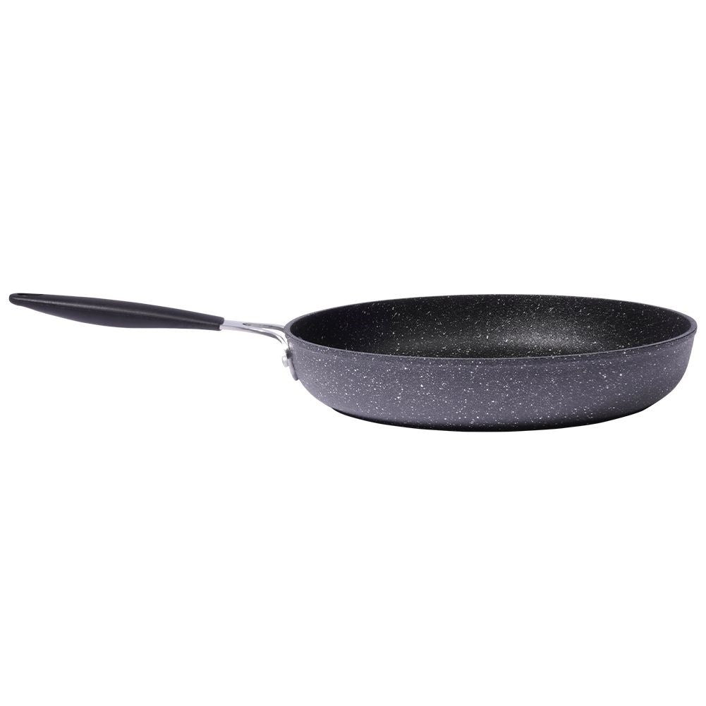 High-quality non-stick frying pan for all stoves and ovens