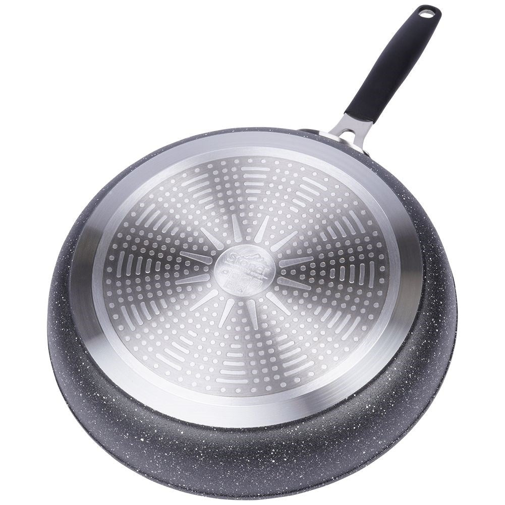 High-quality non-stick frying pan for all stoves and ovens
