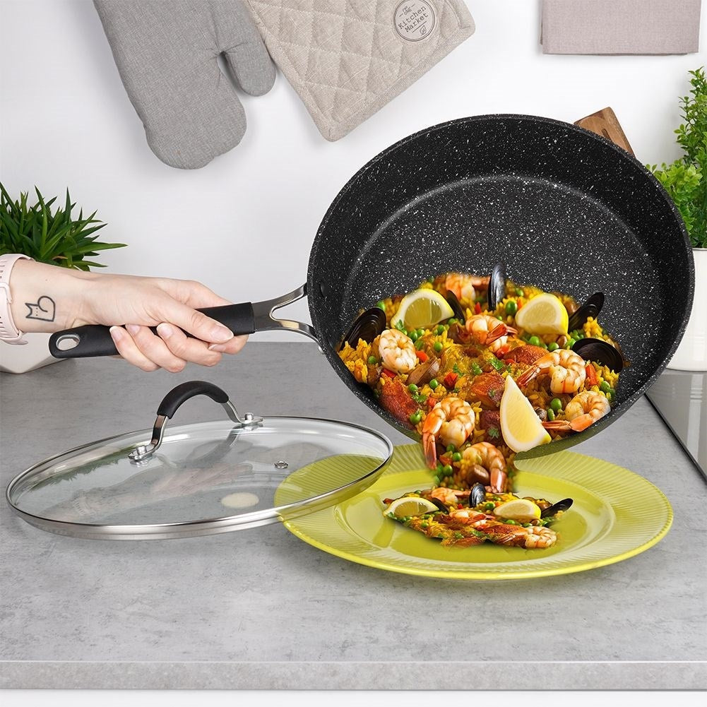 High-quality non-stick frying pan for all stoves, oven safe.