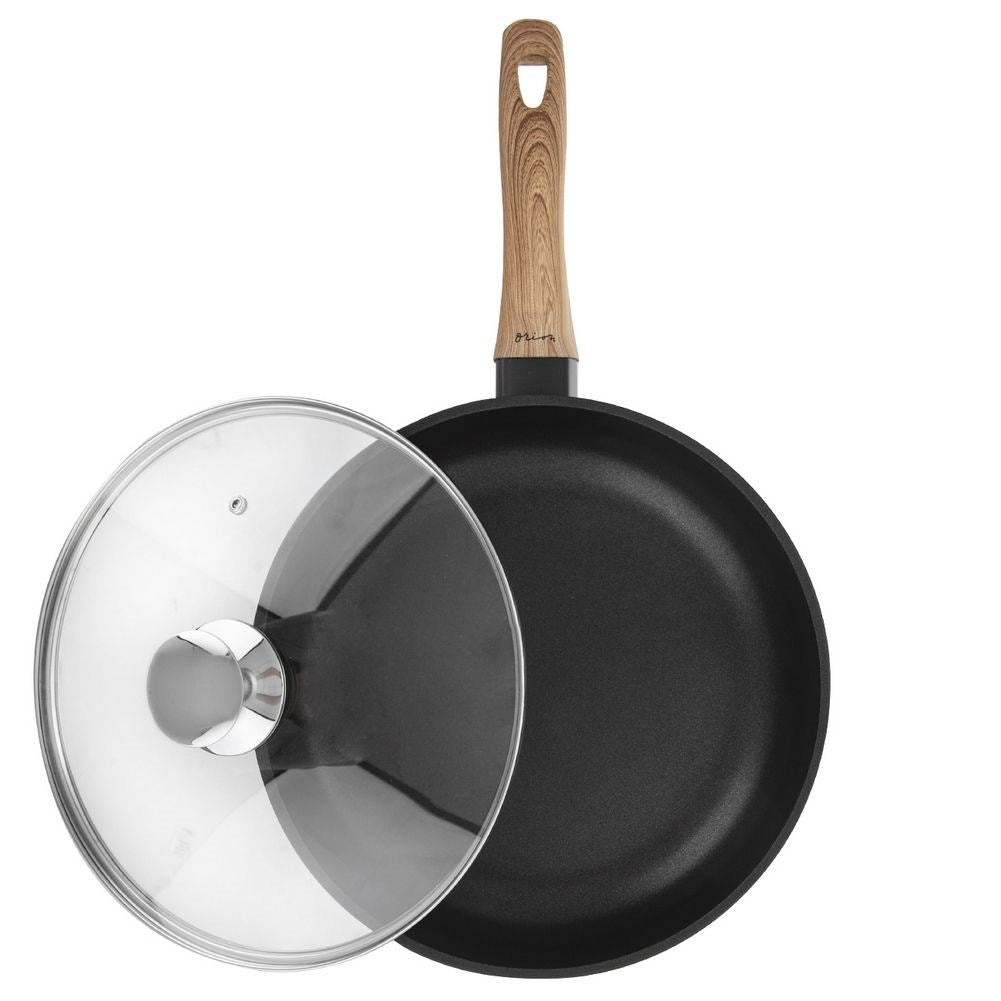 High-quality non-stick frying pan with lid for all stoves