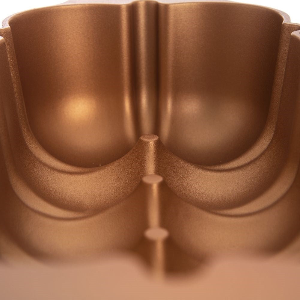 High-quality oblong semi-round baking form in copper color