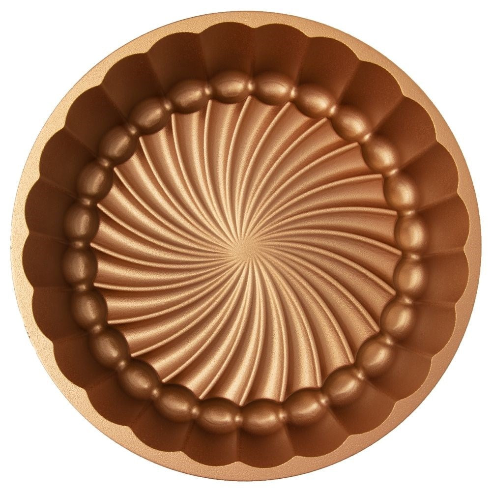 High-quality round baking pan with non-stick coating