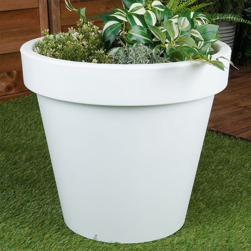 High quality white plastic flowerpot for garden and terrace