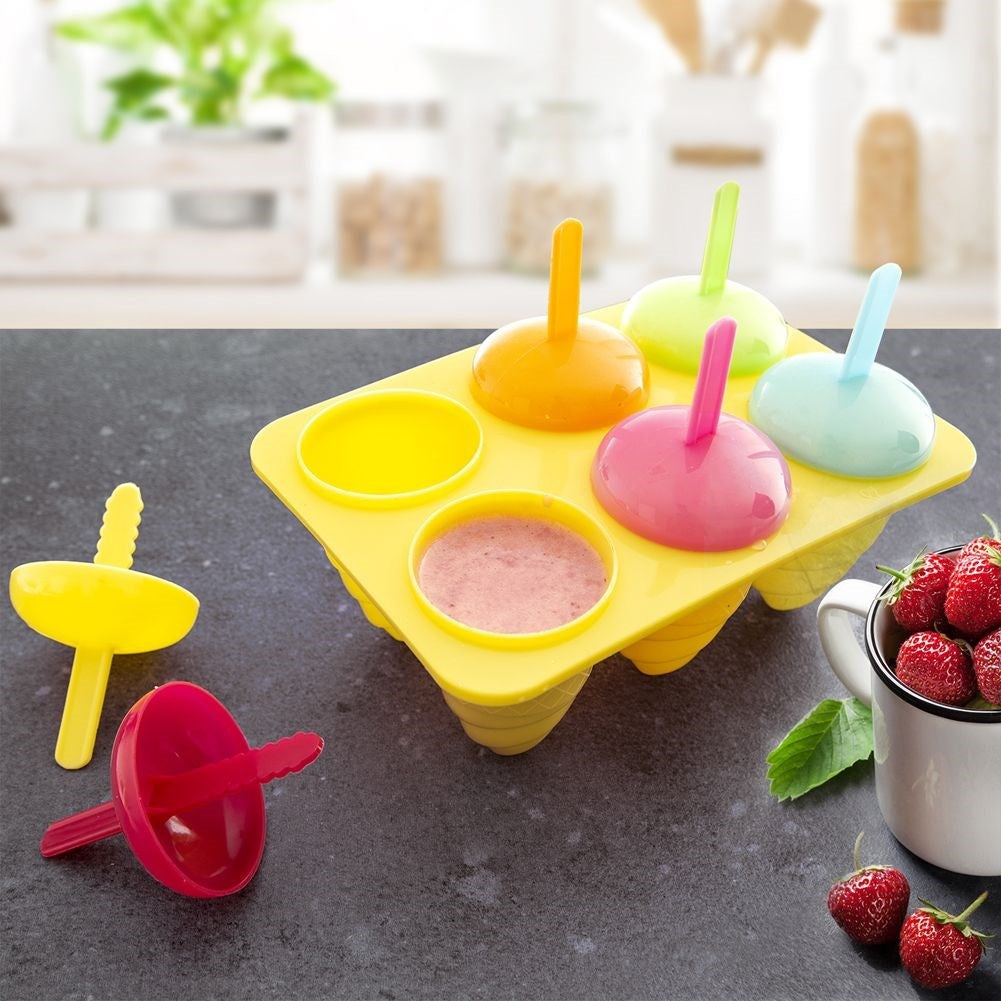 Ice cream molds with stand for 6 portions of homemade ice cream