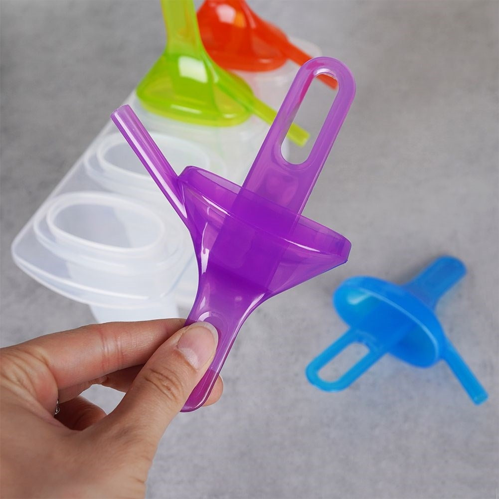 Ice cream mold with stand for 4 portions of homemade ice cream