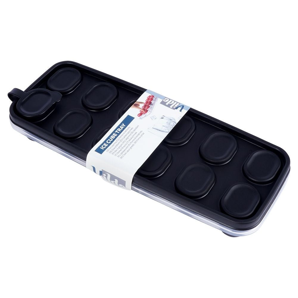 Ice mold for 12 ice cubes with lid and silicone base