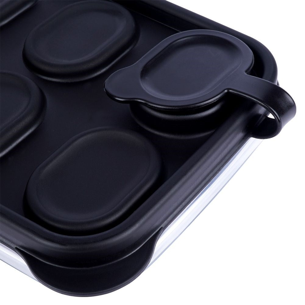 Ice mold for 12 ice cubes with lid and silicone base