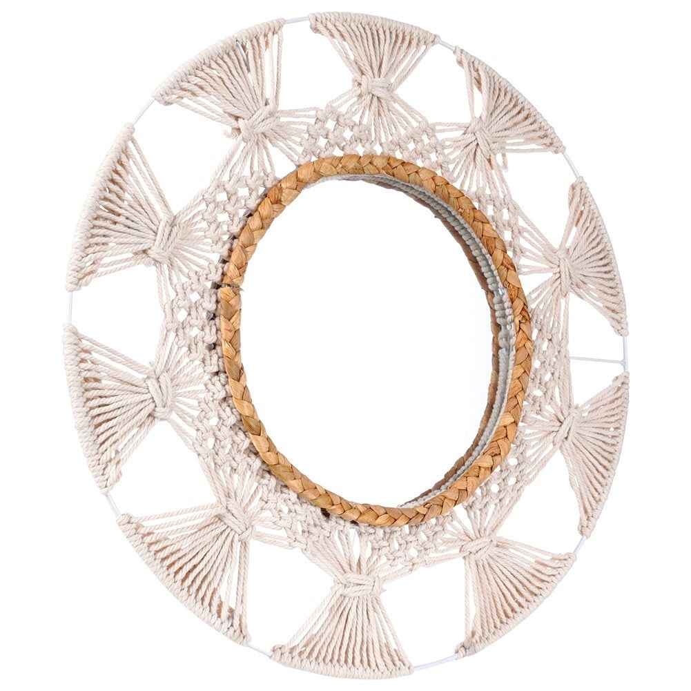 Impressive wall mirror with diameter of 45 cm