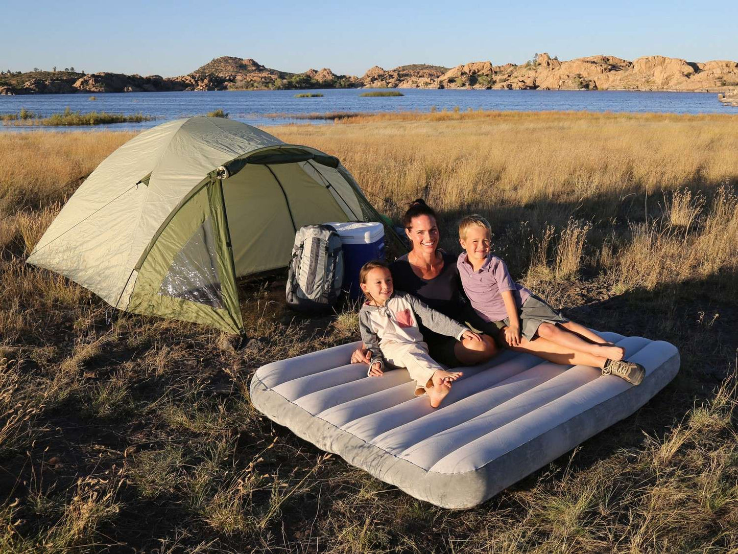 Inflatable mattress 191x137x25 cm for two people Bestway 67540