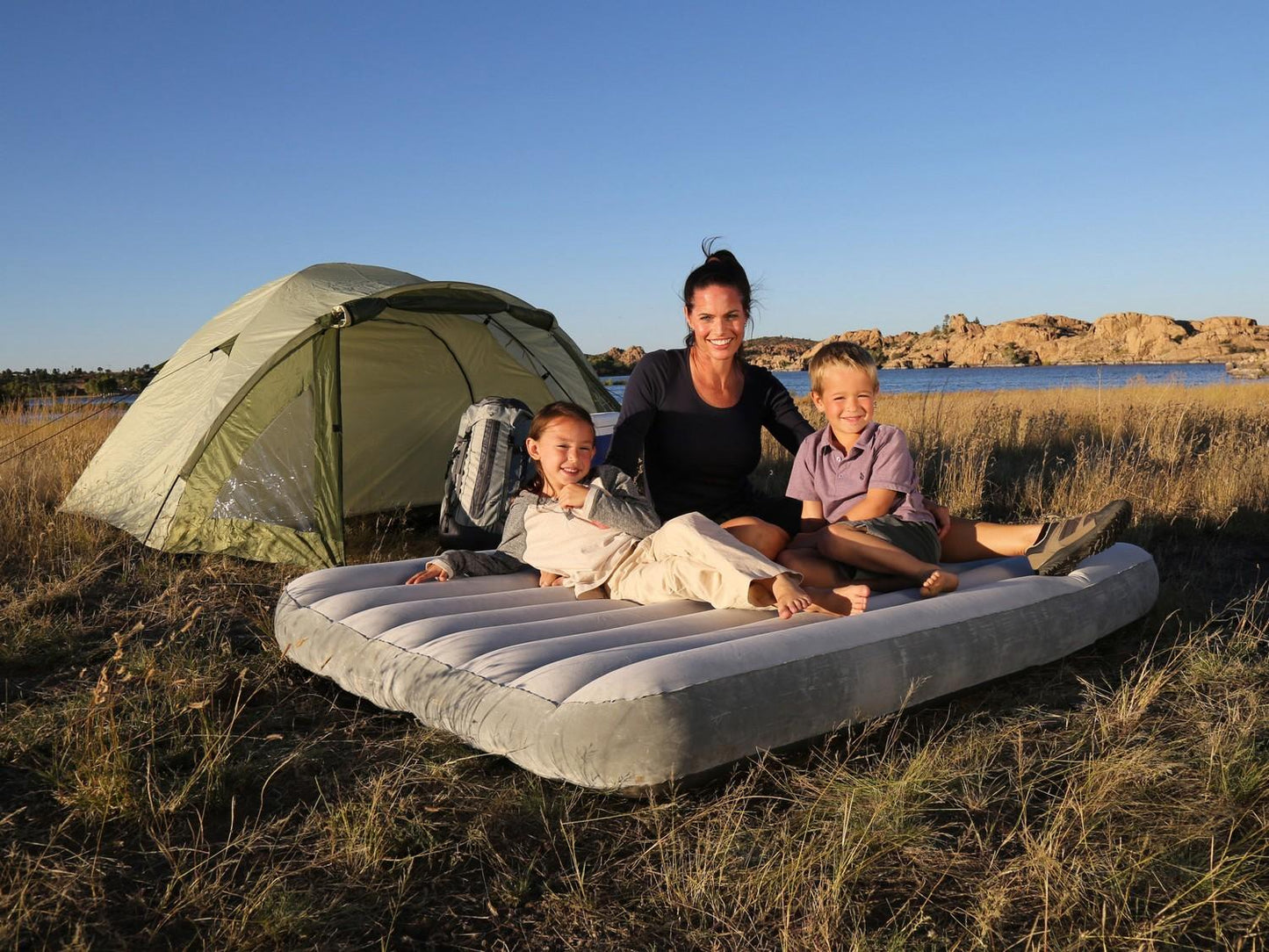 Inflatable mattress 191x137x25 cm for two people Bestway 67540