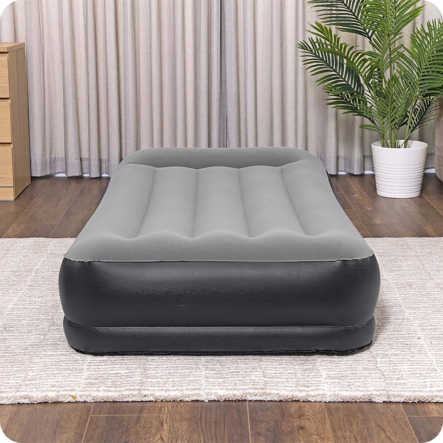 Inflatable mattress 191x97x36 cm with built-in electric pump Bestway 67723