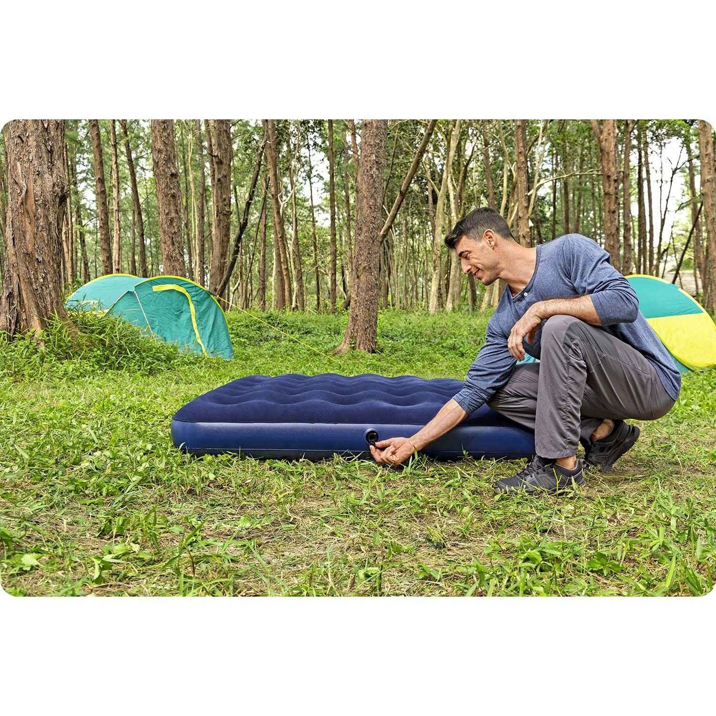 Inflatable mattress 203x152x22 cm with piston pump Bestway 67003