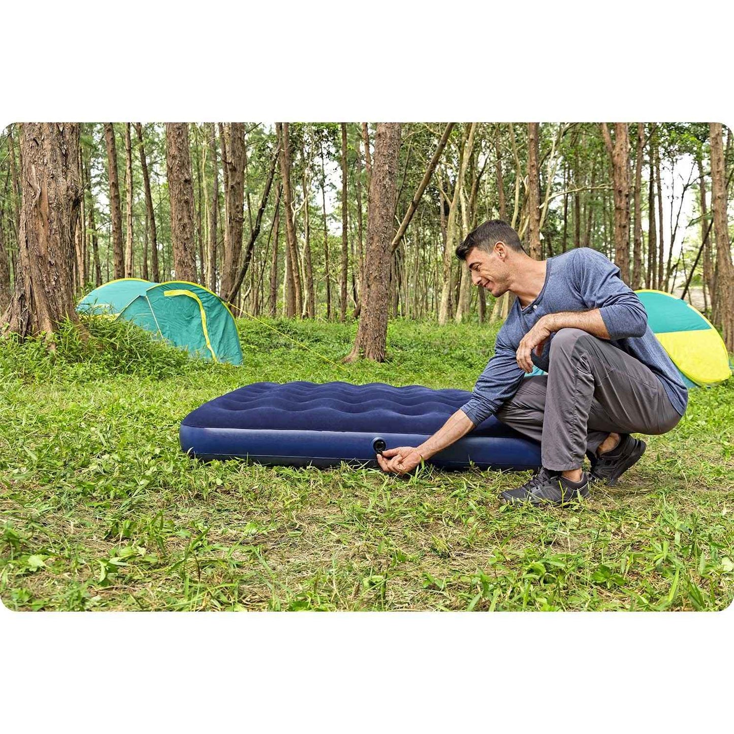 Inflatable mattress 203x152x22 cm with piston pump Bestway 67374